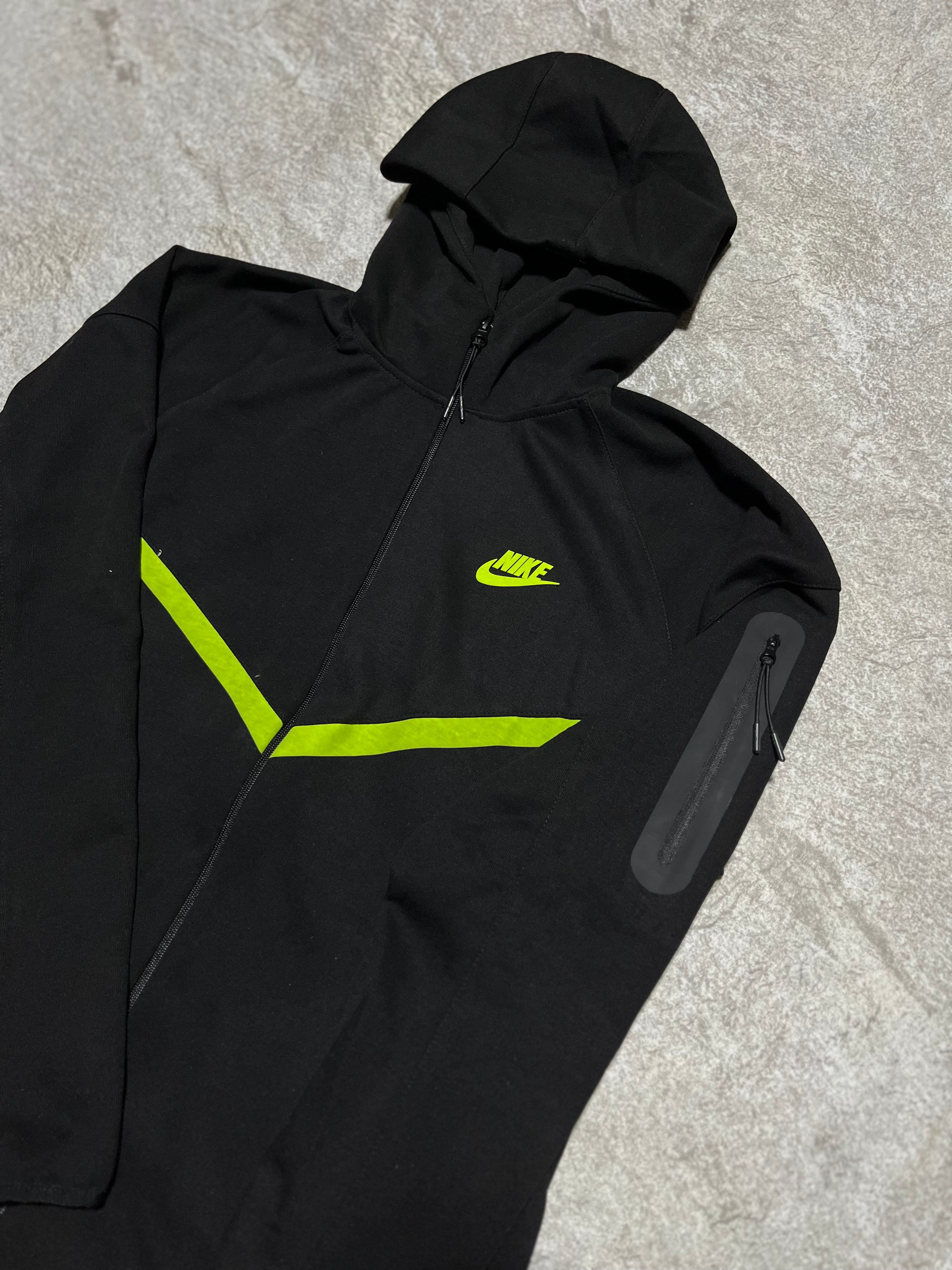 Nike Tech Tek Üst
