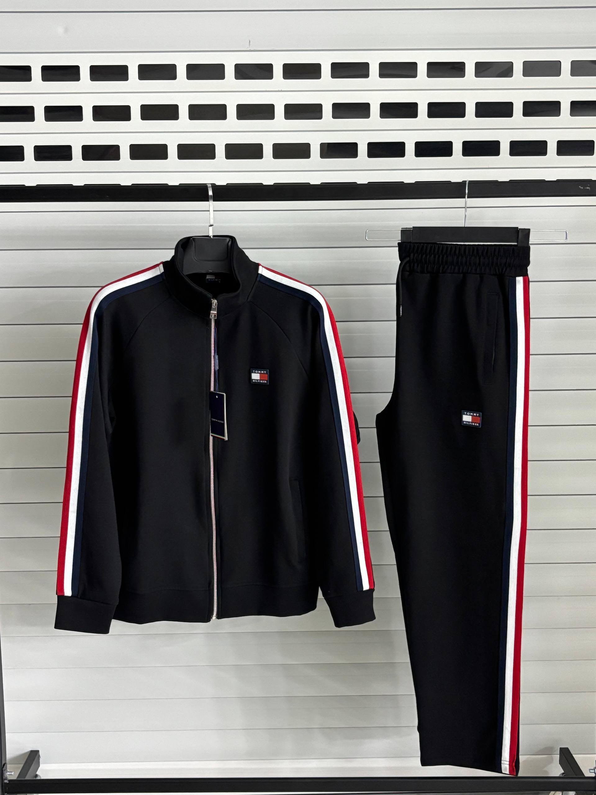 Tommy Hilfiger Europe Fit – Logo Detaylı Eşofman