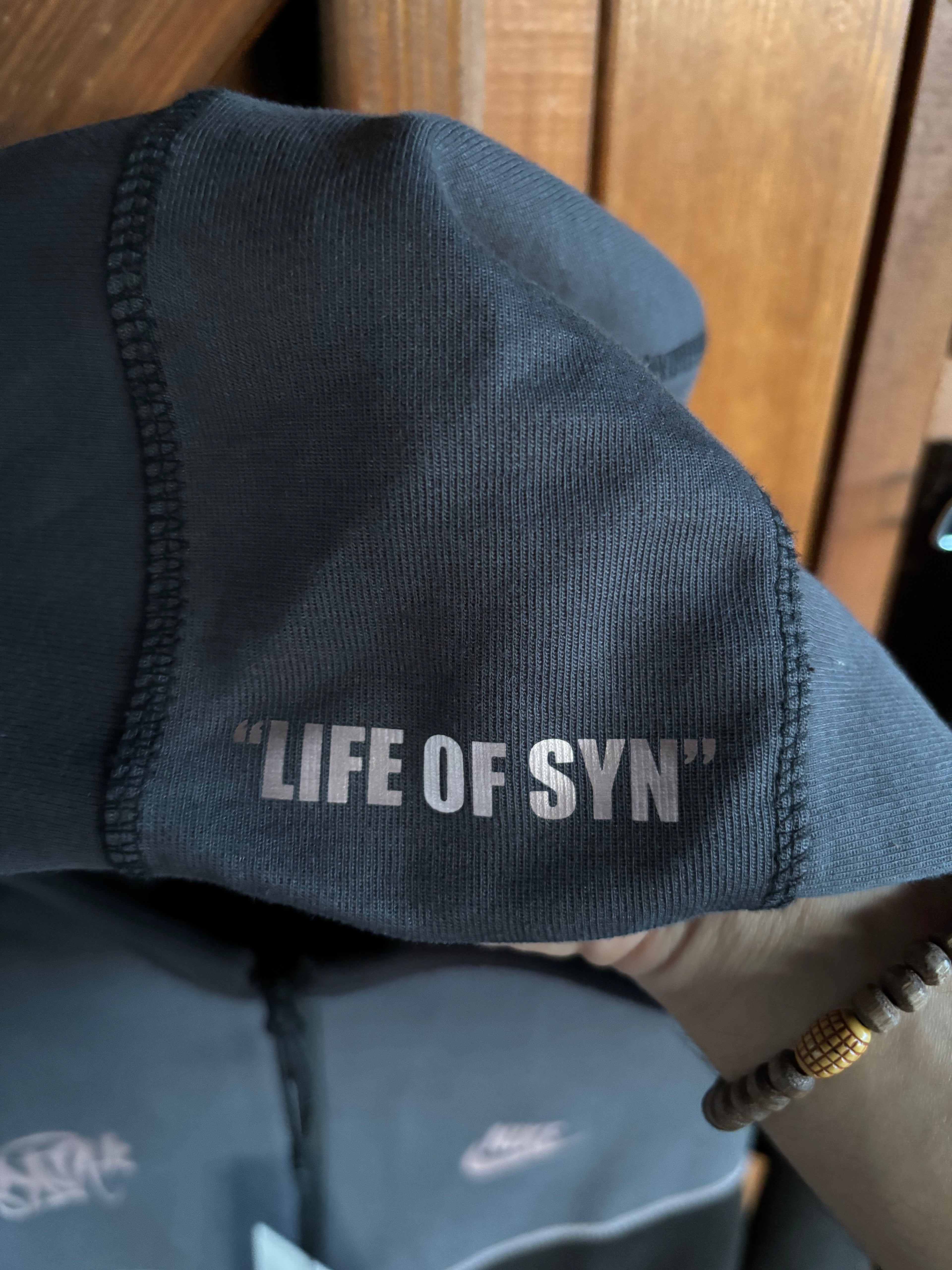 Nike Syna Premium – Yüksek Gramajlı Orijinal Kesim Eşofman