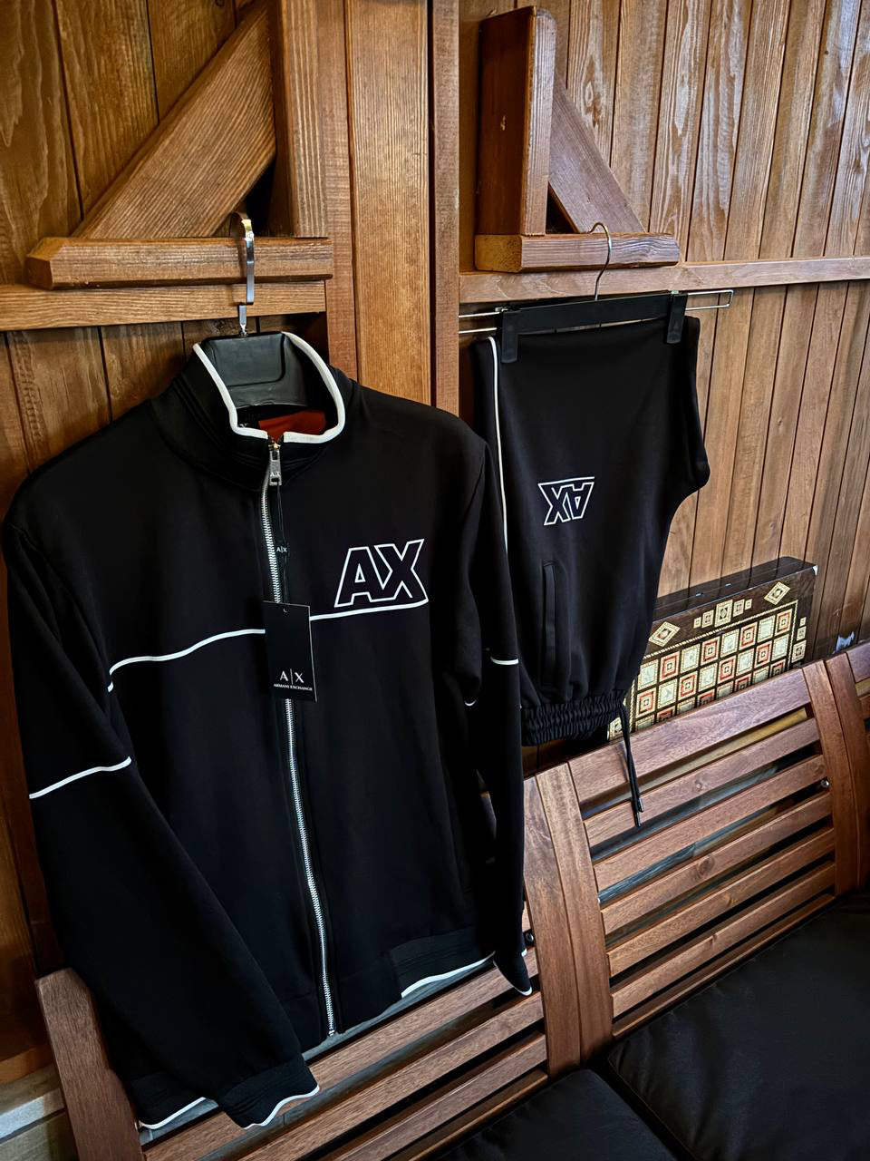 A|X Armani Exchange Europe Fit – Çift Yüzlü Dijital Baskılı Eşofman